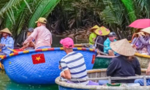 Want to visit Vietnam? Find the Latest Vietnam Travel Tips here!